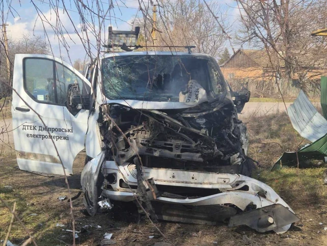 Two DTEK engineers escape russian drone strike seconds before vehicle is destroyed