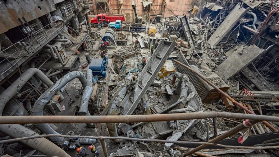 Washington Post: at energy plant bombed by Russia, Ukrainian workers try to restore power