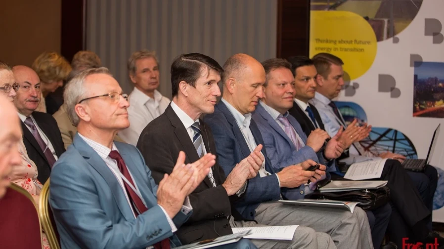 «Вітер дме, сонце світить, а вугілля буде», — глава EURАCOAL Брайан Ріккетс