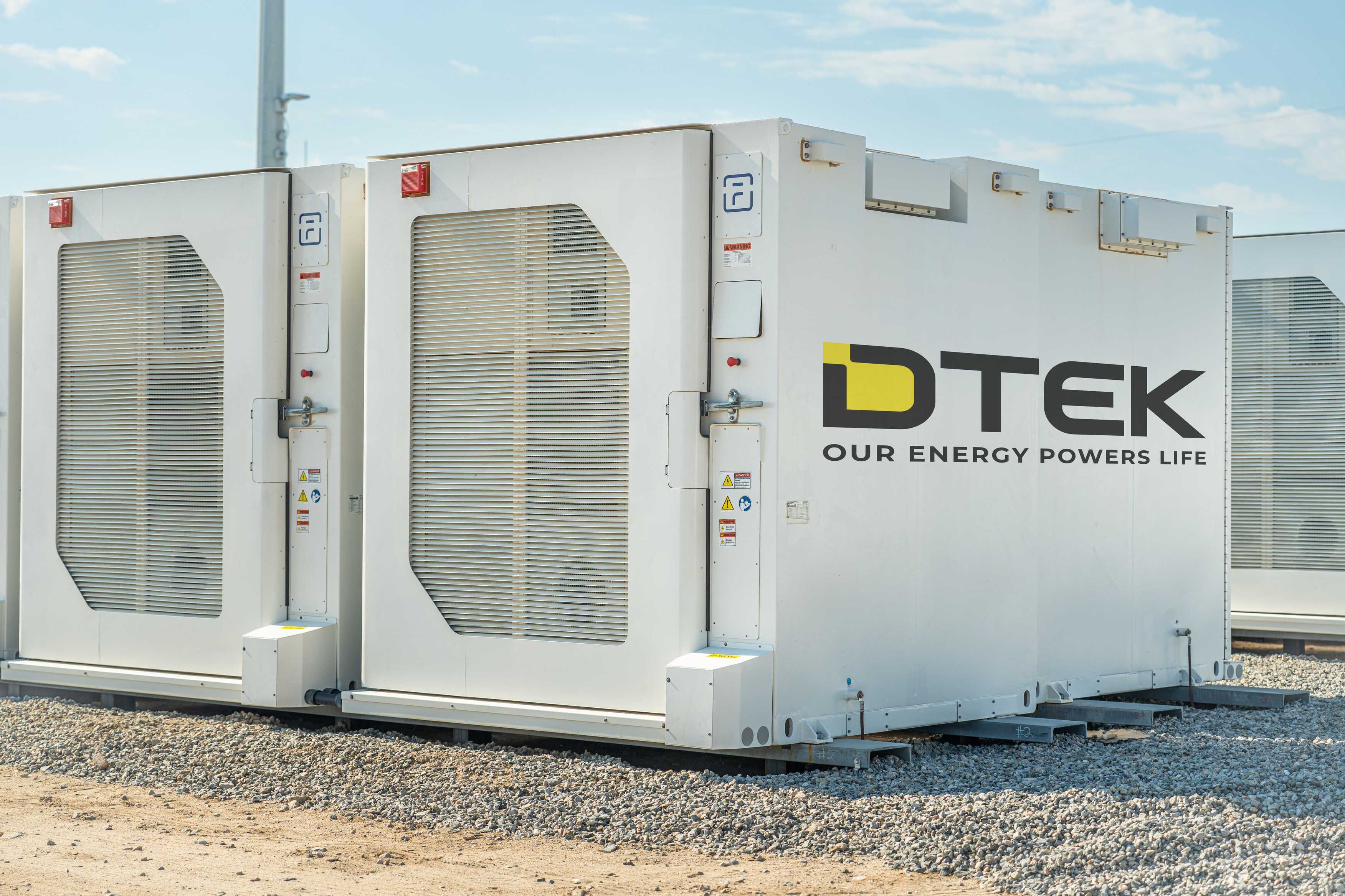 From holiday flights to energy peaks: How battery storage can save you money and make you money DTEK, battery energy storage systems