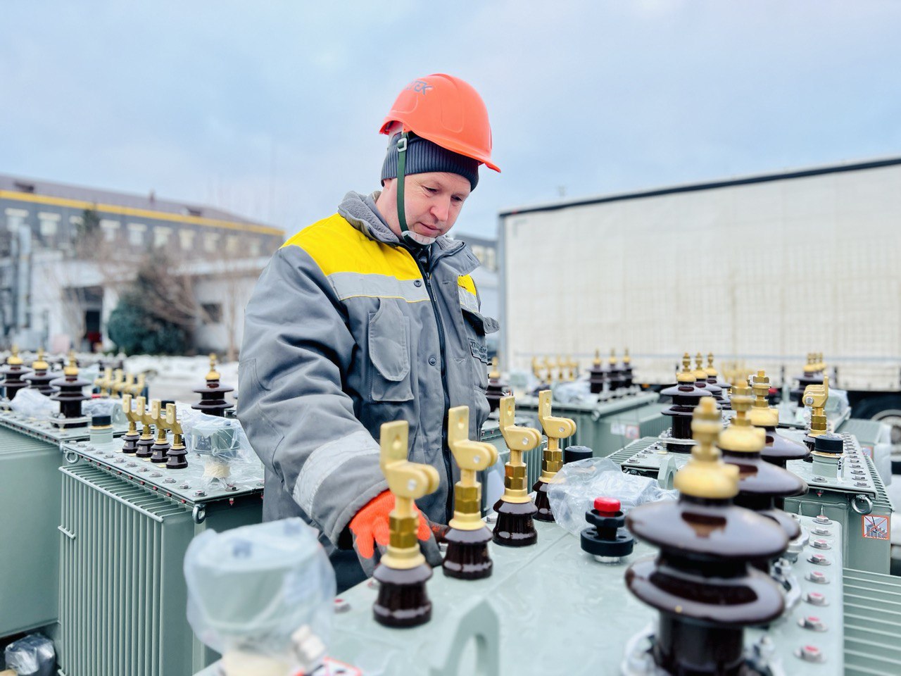 Hitachi Energy provides transformers to Ukraine to help restore power. Picture 1