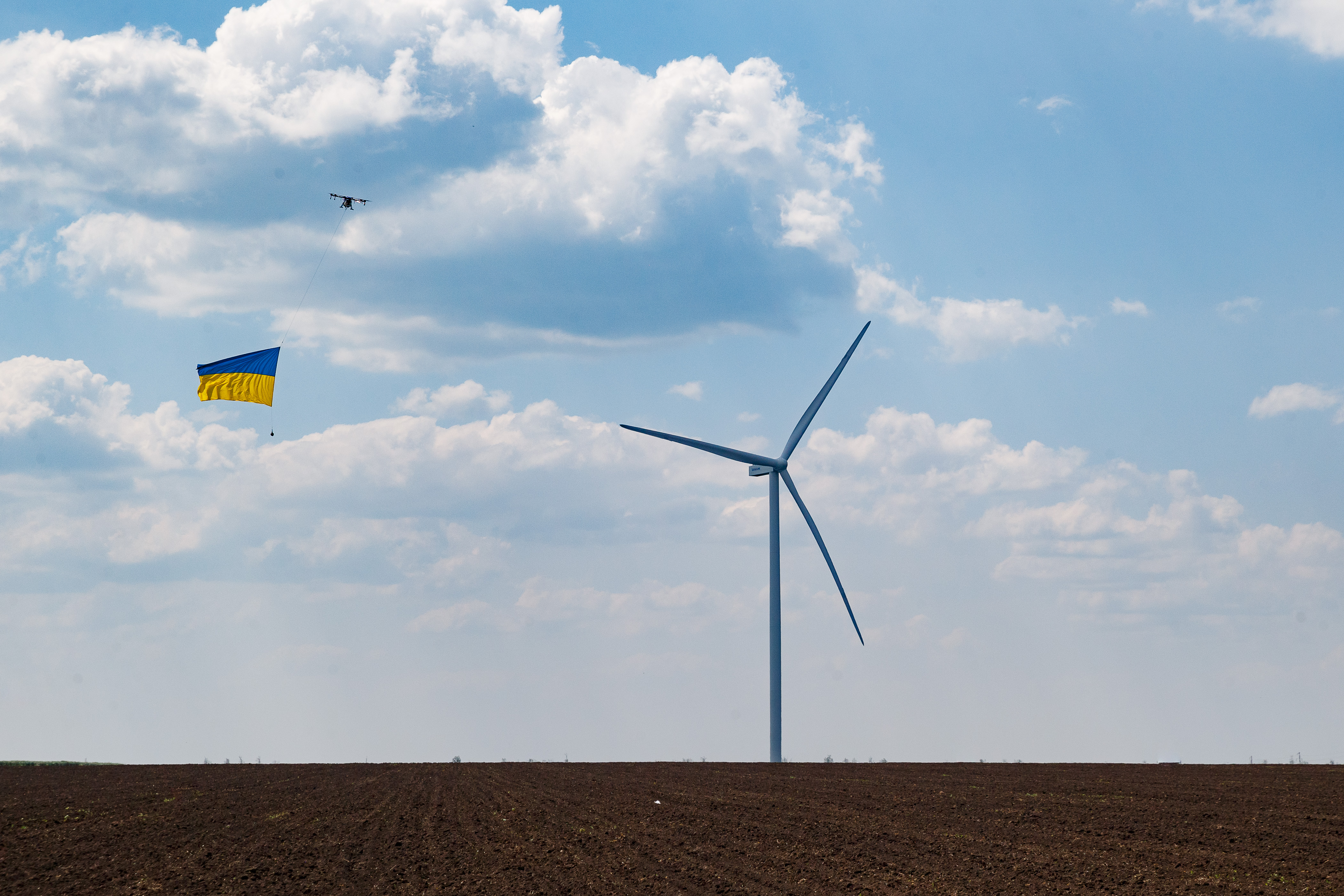 DTEK opens wind farm in Ukraine amid war to build back greener after russian attacks. Picture 1