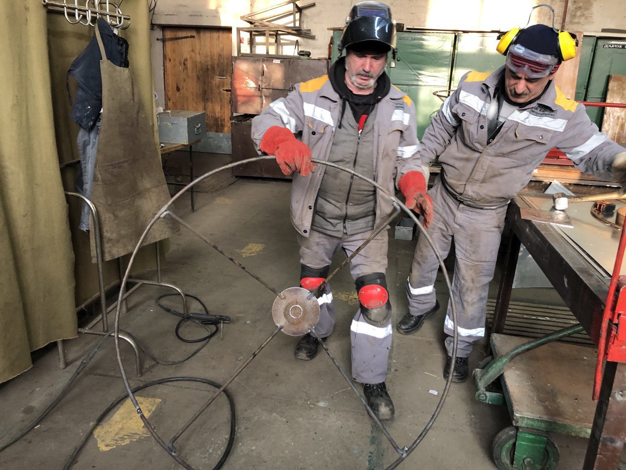 Проєкт ДТЕК Мережі #Лелеченьки - наймасштабніша акція в Україні із захисту лелек: енергетики розпочинають встановлення 120 платформ для гнізд птахів. Зображення 3