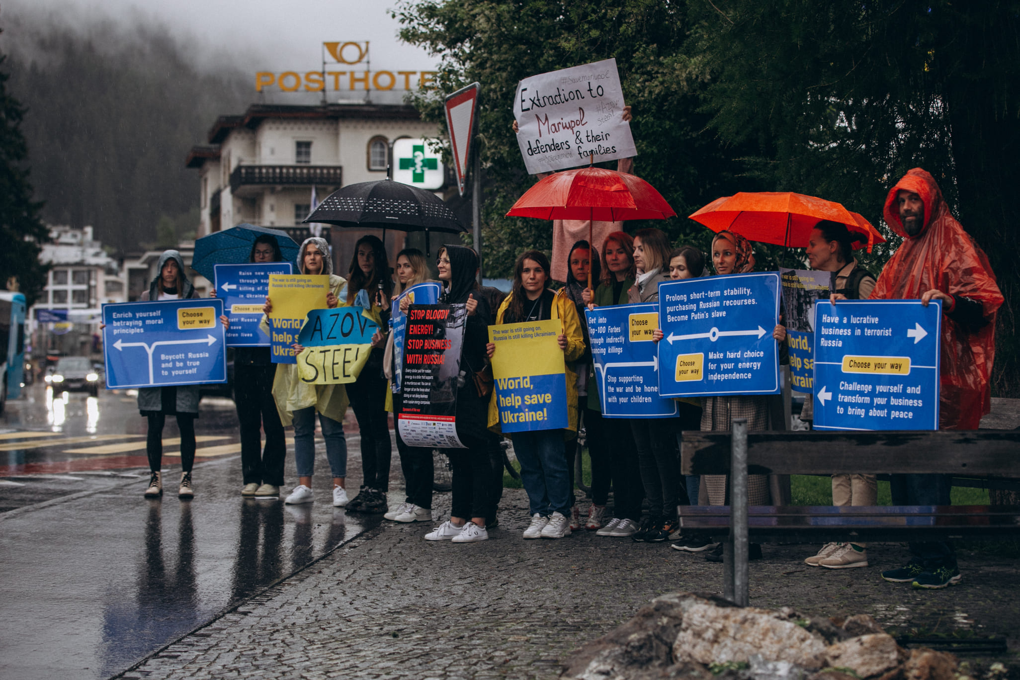 Stop Bloody Energy: activists held a rally in Davos against the energy business, which continues to work with Russia. Picture 3
