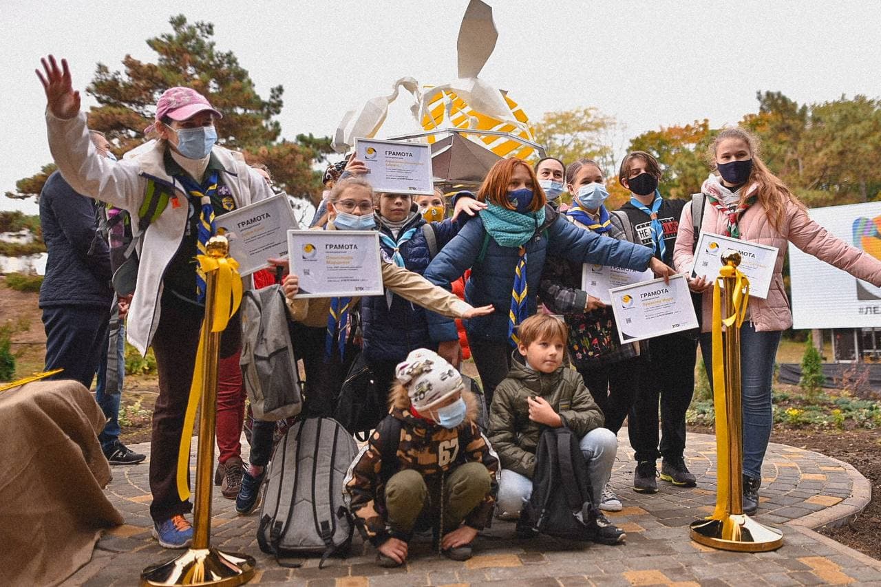 Лелеченьки, ДТЭК Сети, Одесса, Парк Победы, скульптура, аисты